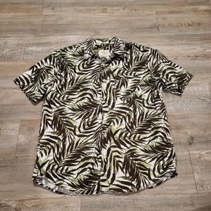 American Eagle Seriously Soft Tropical Button Up Short Sleeve Shirt Mens Medium